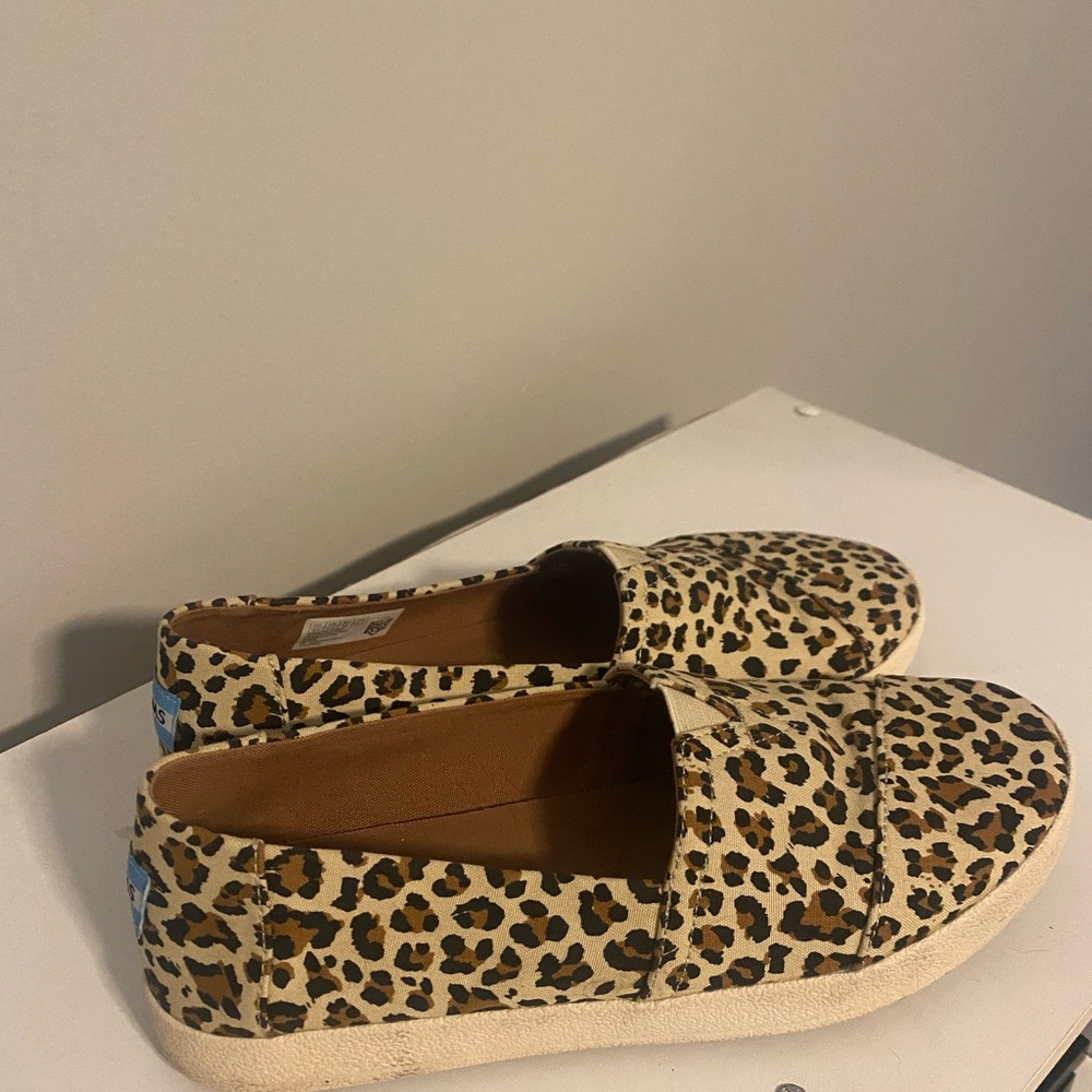 Toms Leopard Print Slip-On Shoes